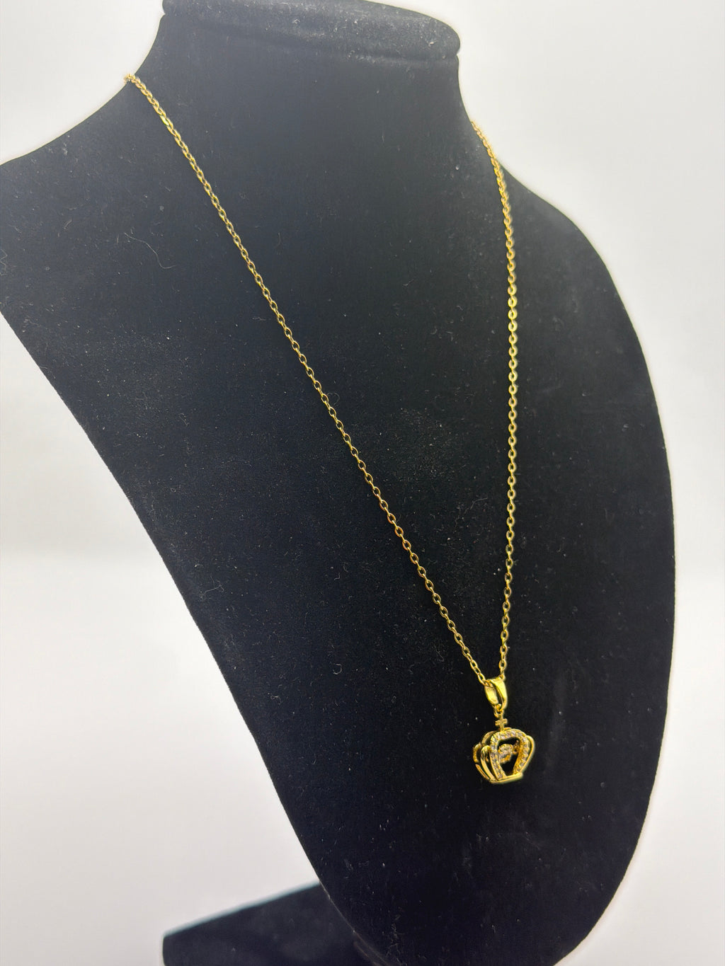 Elegant Gold Small Crown Pendant Necklace